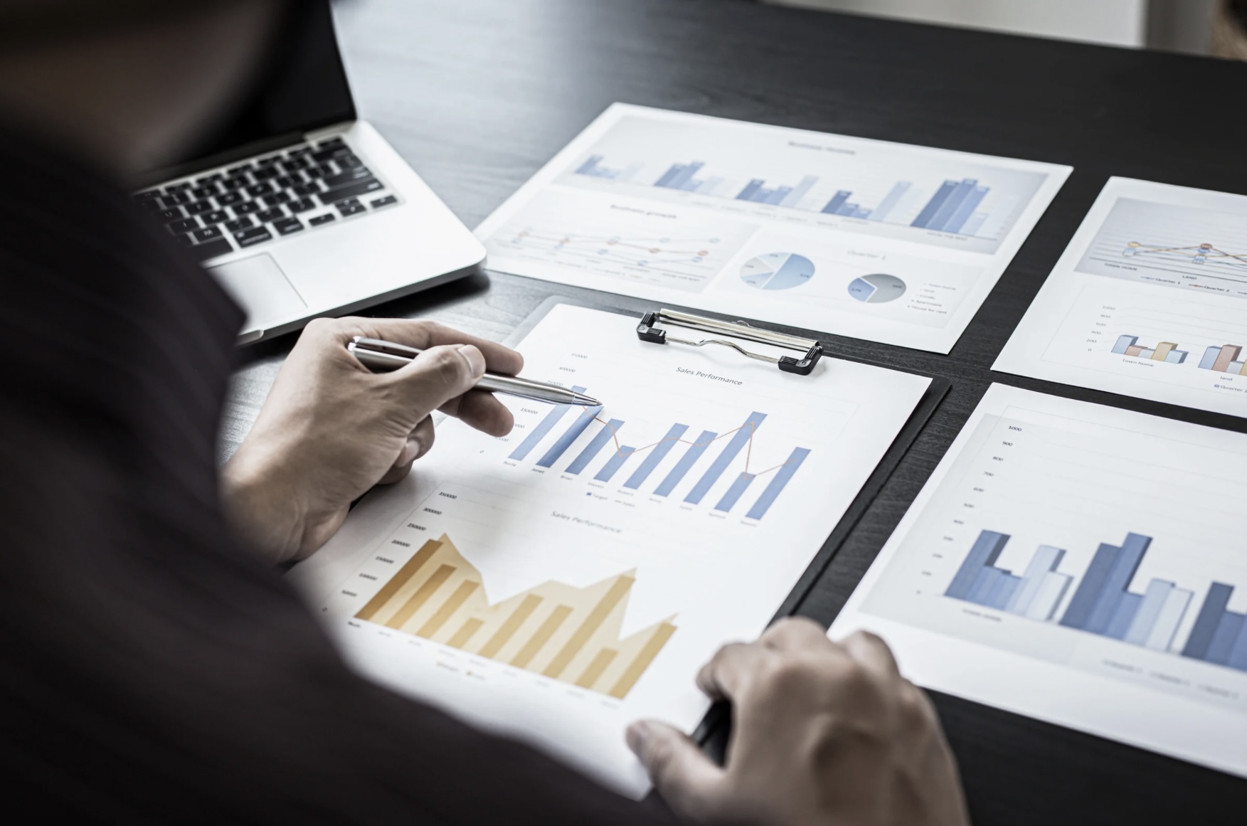 تقرير الشركات ذات الخسائر المتراكمة في السوق المالية السعودية    أبريل 2023